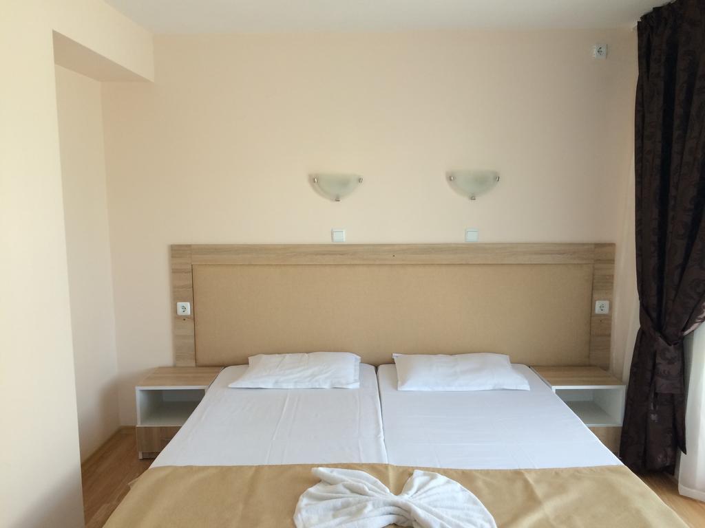 Beach Aparthotel Salt Lake Pomorie Extérieur photo