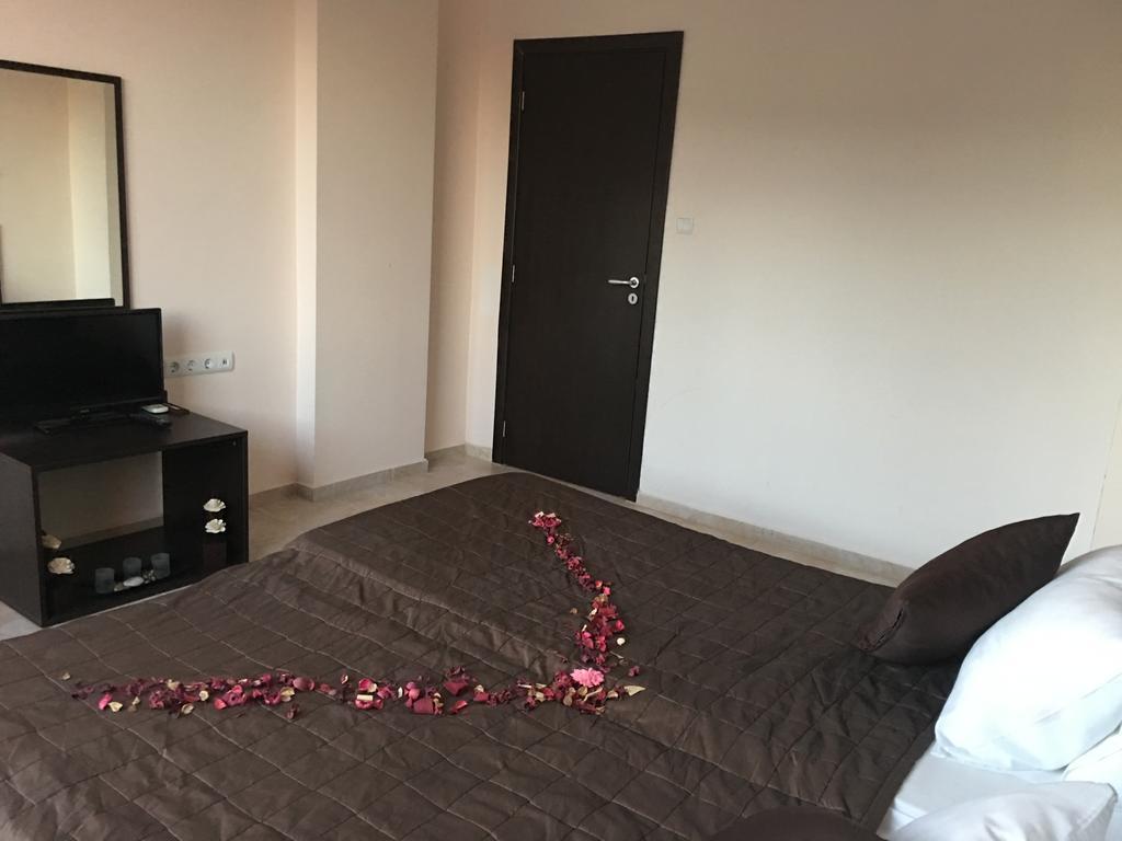 Beach Aparthotel Salt Lake Pomorie Extérieur photo
